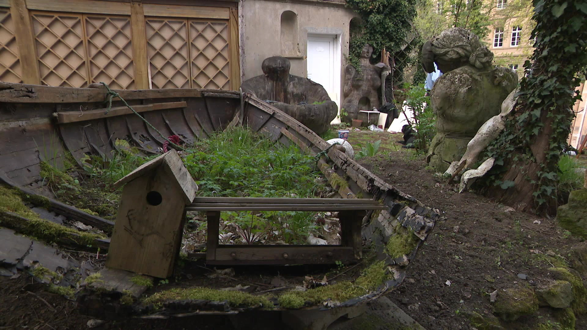 Ausstellungen, e Shop, eng Galerie a Course fir Konschtinteresséierter: Lofy's Place an der Tilleschgaass