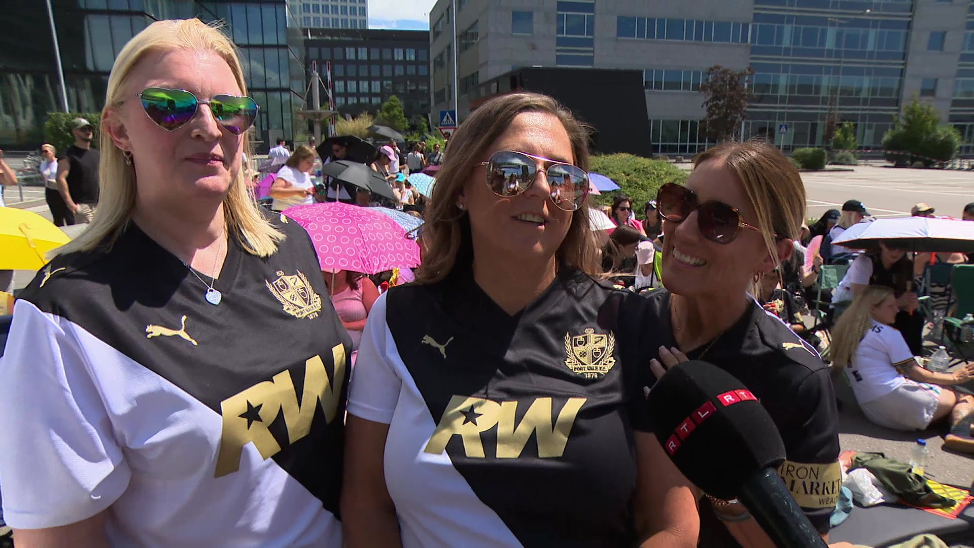 Robbie Williams superfans camp out at Luxexpo hours before showtime