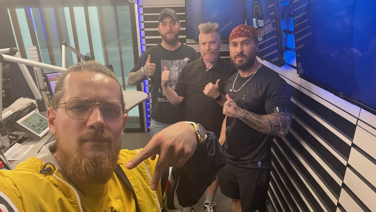 Lede Milestone chats and raps on the DB3 Show!