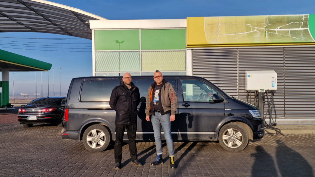 Luxembourg band ROME bring music & supplies to Ukraine