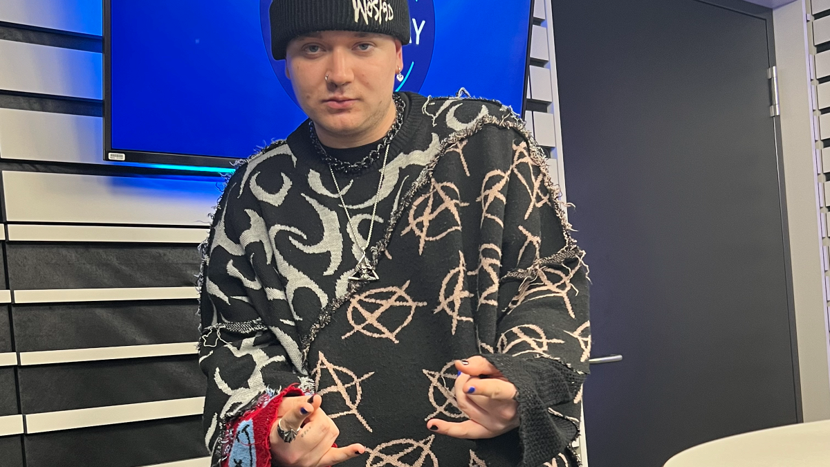 Marking the 1 year anniversary show with Maz!