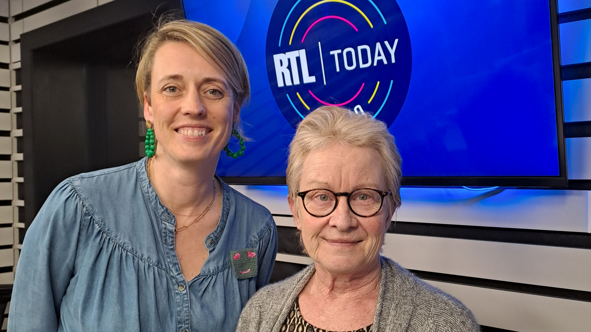 Mamie et Moi: knitting non-profit