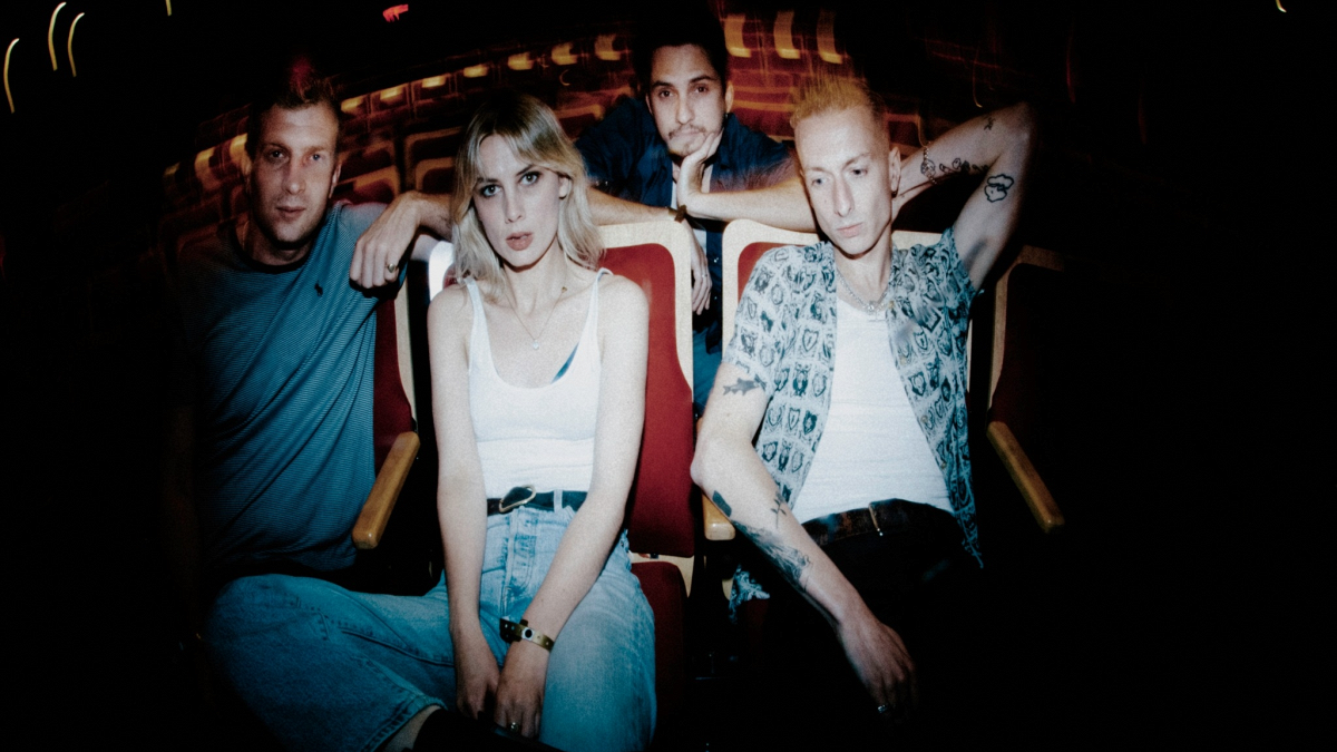 Song 2: Theo of Wolf Alice (S.2 Ep.14)
