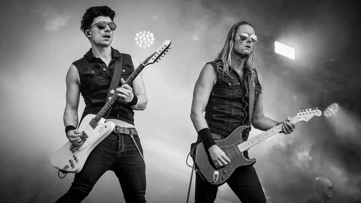 Song 2: Ben Christo - Sisters Of Mercy (S.2 Ep.41)