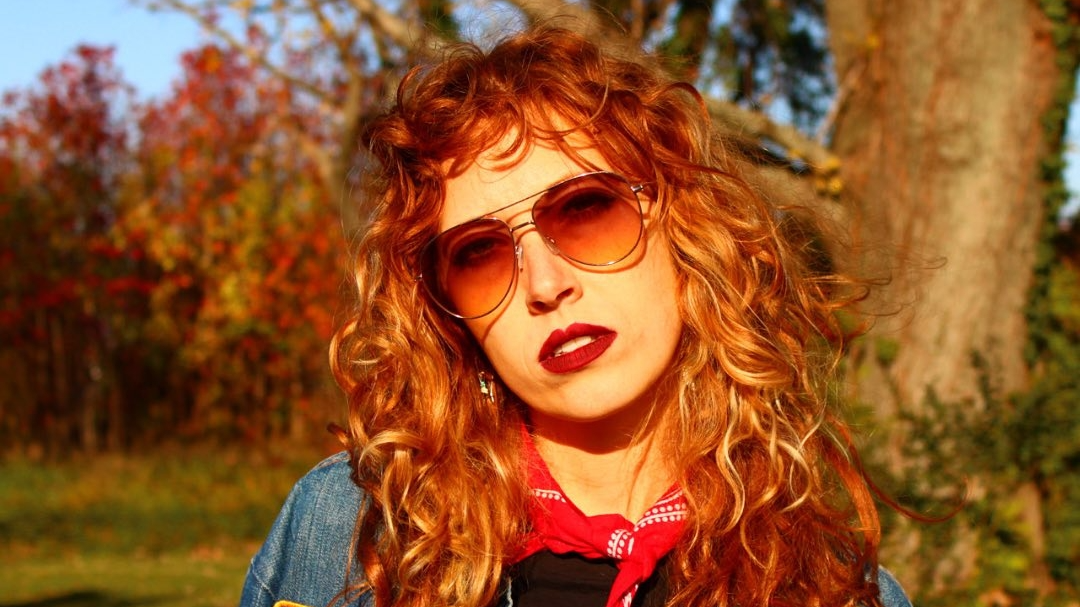 The Lunchbox: Mackenzie Roark - live in session