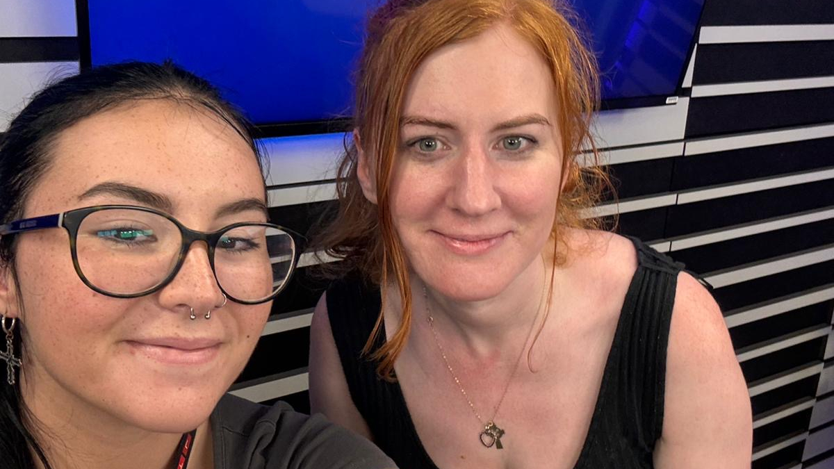 Alice and Laura play 'Guess that Song'
