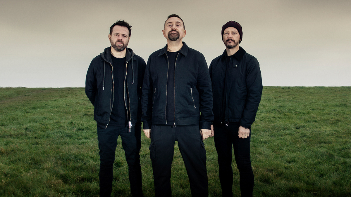 Andy from THERAPY? talks cakes, Courtney Love, covers, Ozzy, Metallica...
