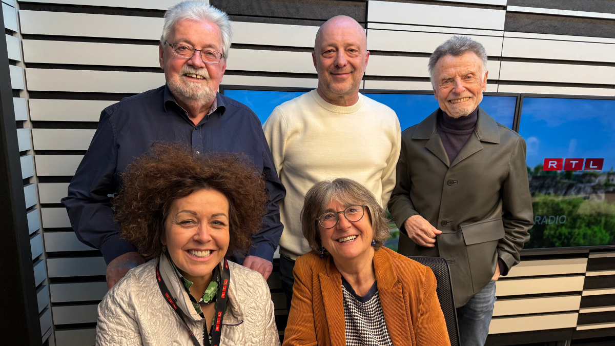 5 vir 12 'Rentnerband' - Special Guest: Laura Zuccoli