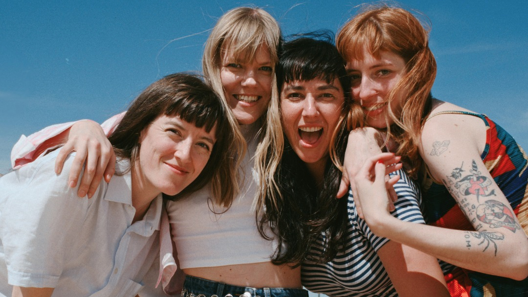 Laura Fagan interviews Los Bitchos!