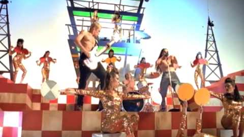 Song 2 - S.5 Ep.3: Red Hot Chili Peppers - Aeroplane