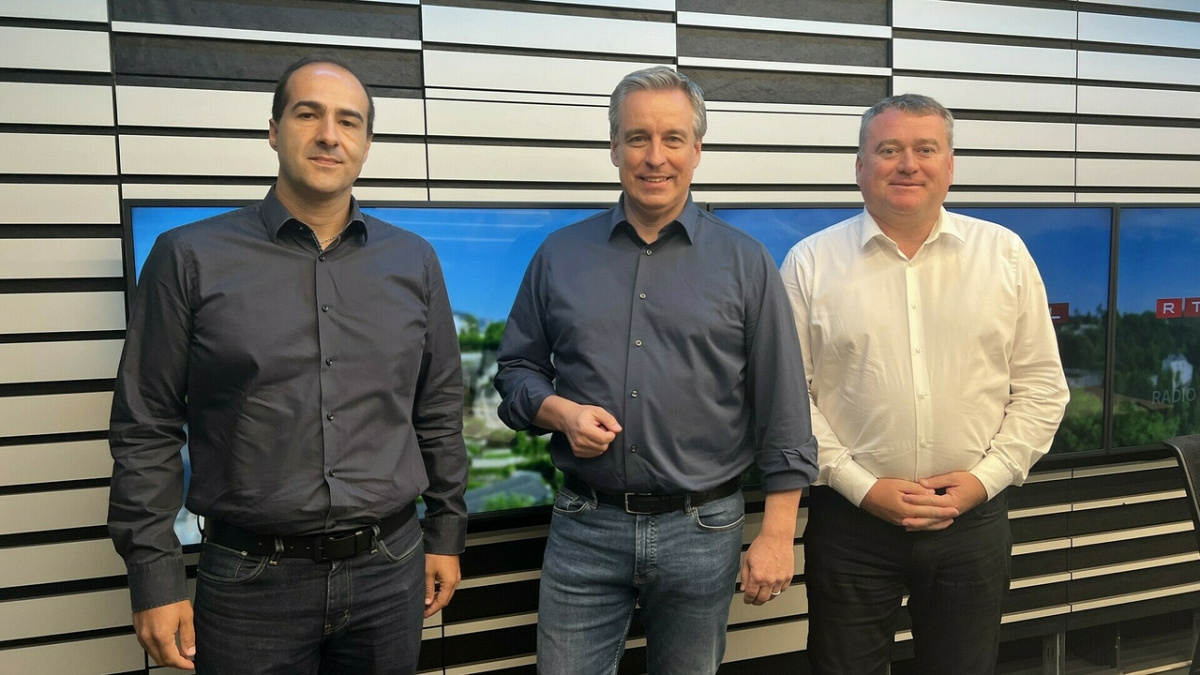 "Fir déi vill komplex Problemer gëtt et keng einfach Léisungen"