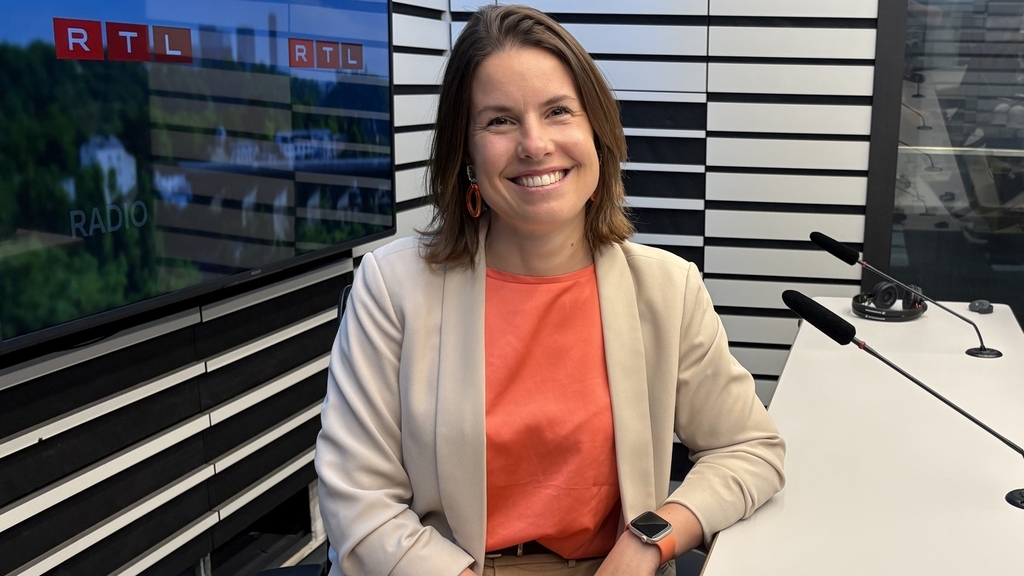 Alexandra Schoos: Ofdreiwung an der Verfassung – fir d'ADR "Aewëscherei"