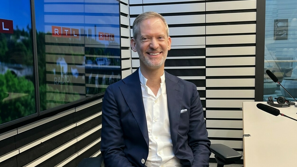 Dr. Chris Roller: Kann net sinn, dass d'Leit sech musse "krank waarden"