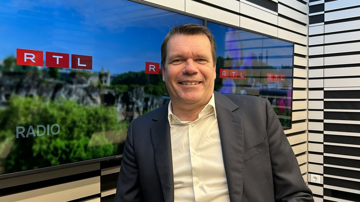 Claude Strasser: "Haut schaffe bei der Post méi Informatiker wéi Bréifdréier"