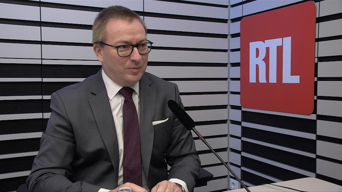 Marc Hansen: "Beamte mussen eng korrekt Pai hunn a vill Leit wëssen, datt se déi hunn"