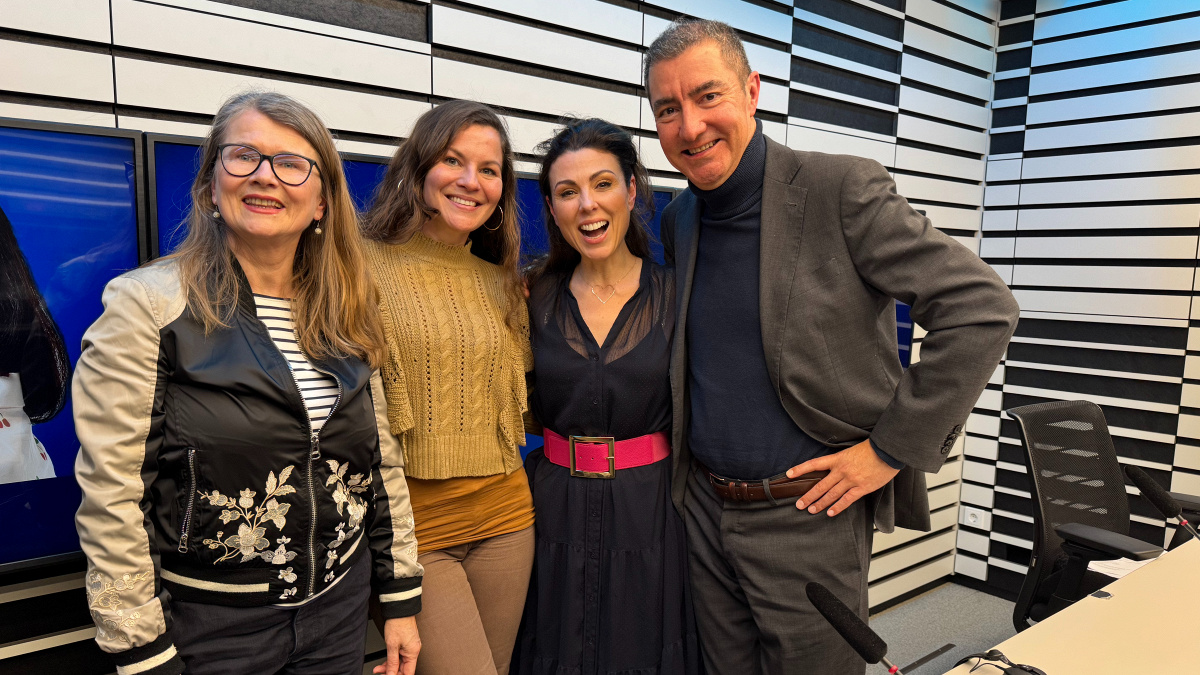 Veronique Scheer, Gabrielle Staiger, Rick Serrano: Movement and Love: the most refined dance of all