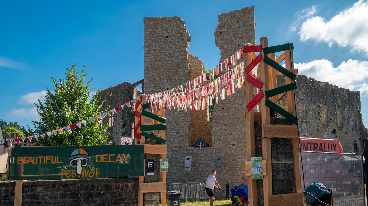 The Lunchbox: Thierry Schmitz - Beautiful Decay Festival