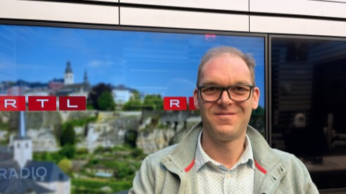 E Social-Media-Verbuet fir Jonker wier wichteg, fënnt den Ances-President