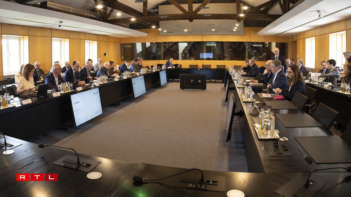 KI-Dësch : Opportunitéiten huelen, mee net naiv sinn