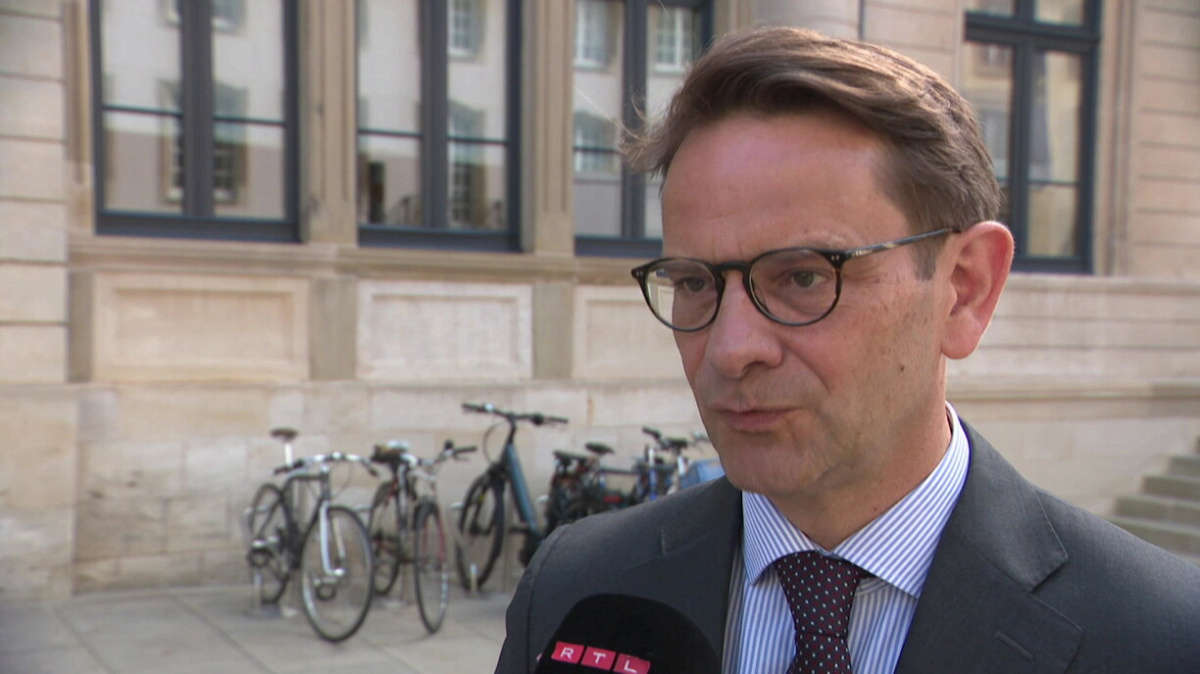Politmonitor : Wéi reagéiert d'Politik?!
