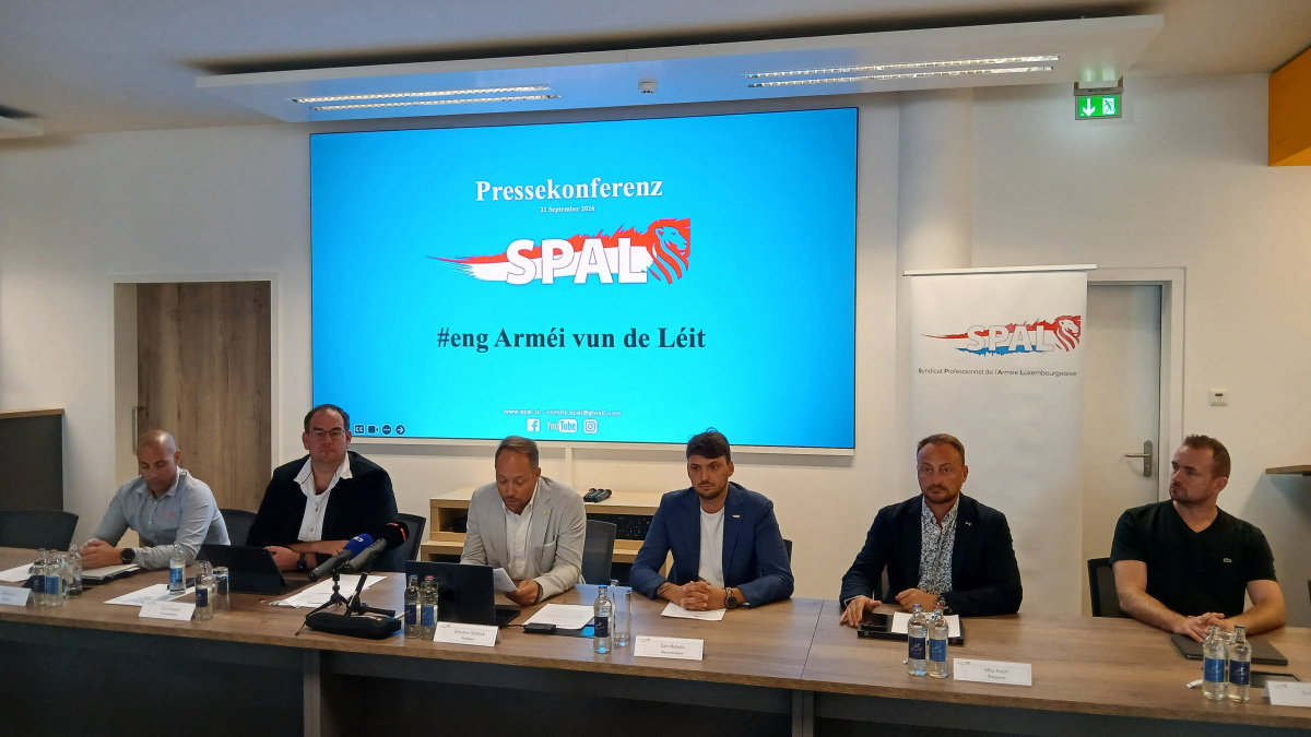 Arméisgewerkschaft SPAL fuerdert Crèchen, Déngschtwunnengen an eng Reservearméi