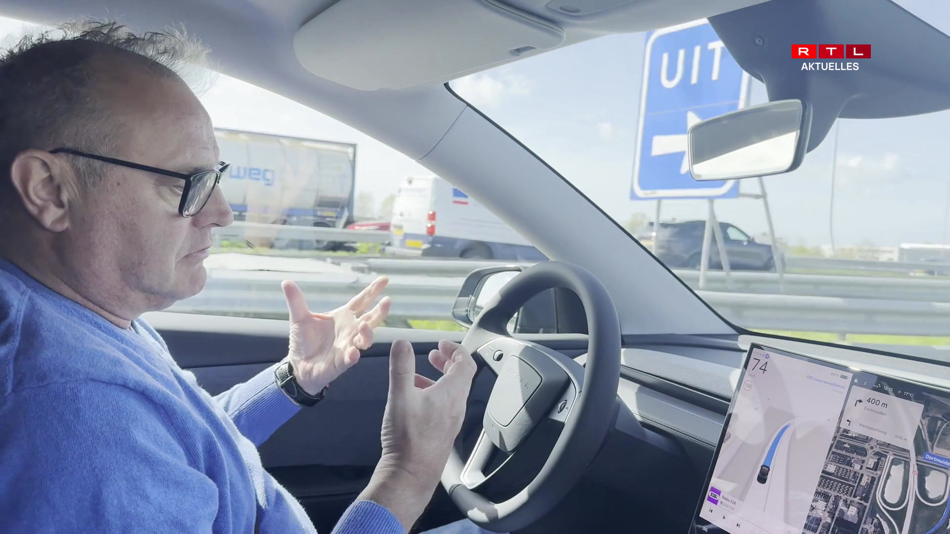 ‘Full self-driving': RTL tests Tesla’s system on Amsterdam roads